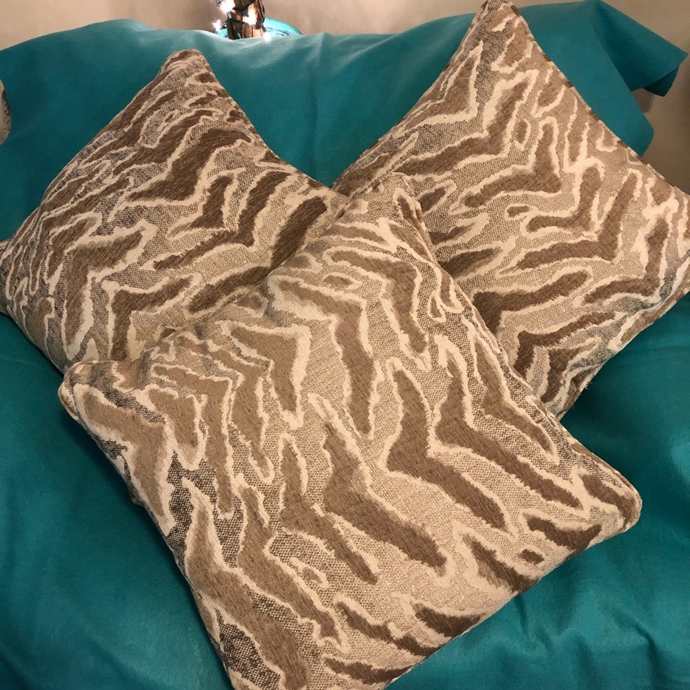 Toss pillows